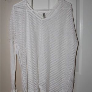 WHITE SEE-THROUGH STRIPED SHIRT.